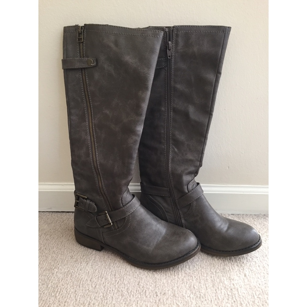 Women’s Kayce Tall Zipper Boots Size 8